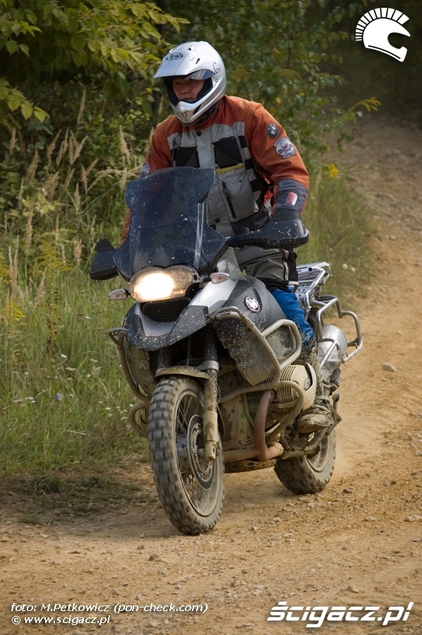 bmw challange motocykl zakret sucha gora