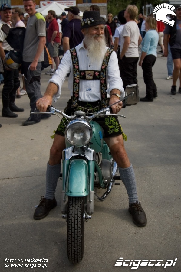 motocykl zabytkowy kierowca garmisch partenkirchen