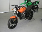 motocykl green orange
