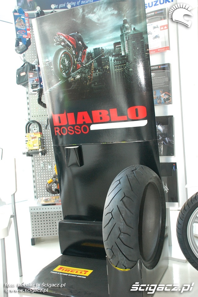 pirelli diablo rosso