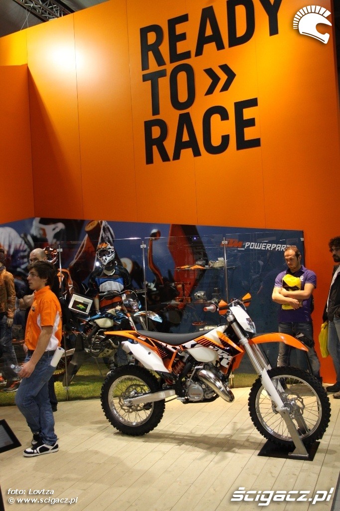 KTM Stand