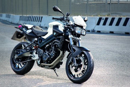 bmw f800r 2009 white