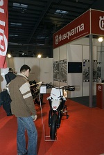 husqvarna wystawa motocykli warszawa 2009 a mg 0147