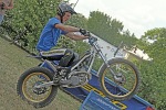 pokazy trialu Motocyklowa Niedziela na BP wroclaw