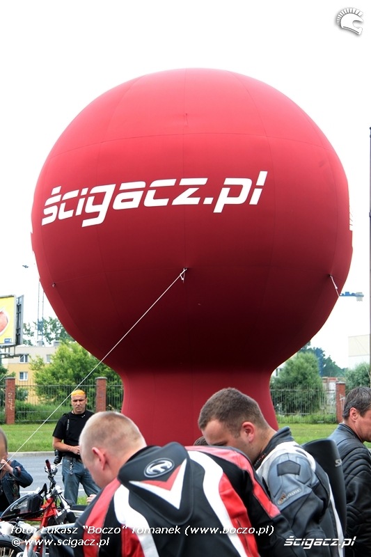Motocyklowa Niedziela BP scigacz balon