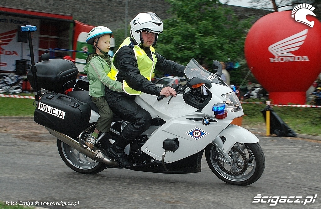 Motocykl policyjny BMW