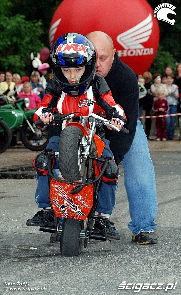 Podejscie do wheelie na mibibike u