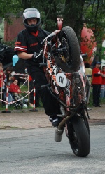 Mok stunt show