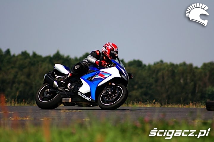 Szkolenie motocyklistow Ryki Suzuki GSX R