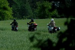 Motocykle BMW w polu