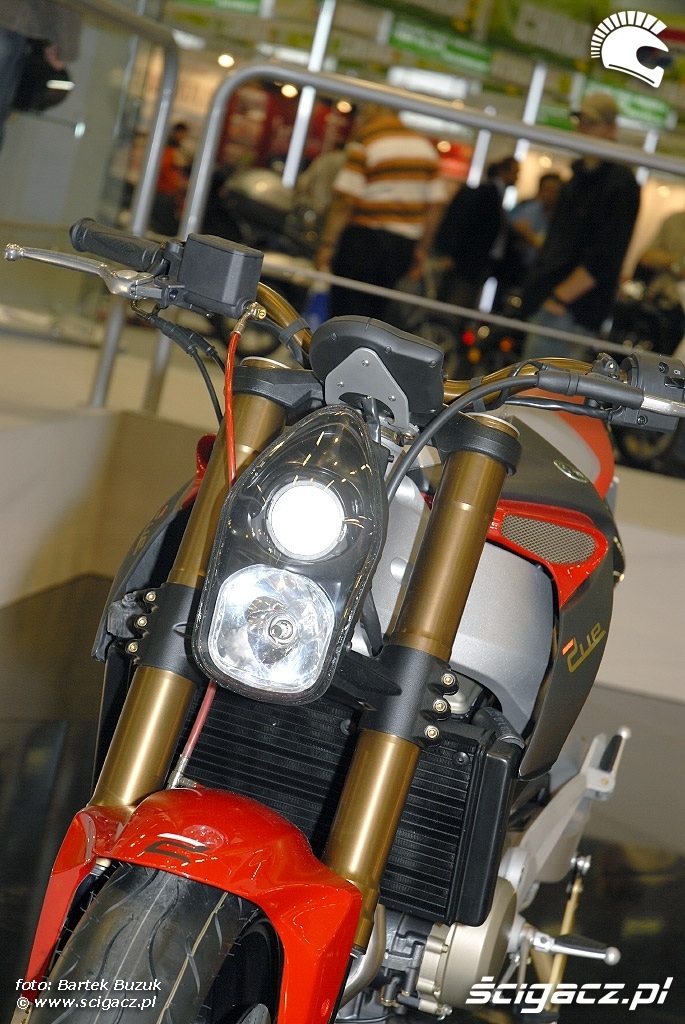 intermot Benelli modele czerwony 2007 26