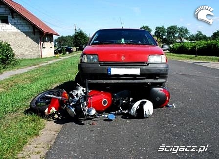 Motocyklowy wypadek smiertelny