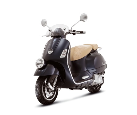 Vespa GTV 250 Navy 02