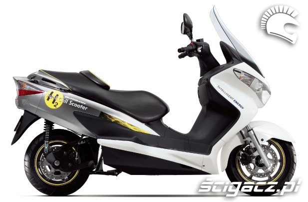 suzuki burgman cell scooter