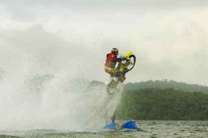 Pastrana Hydrojump wyskok