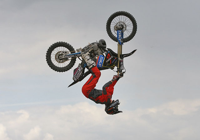 Bartek Oglaza Backflip2 foto www coyot net