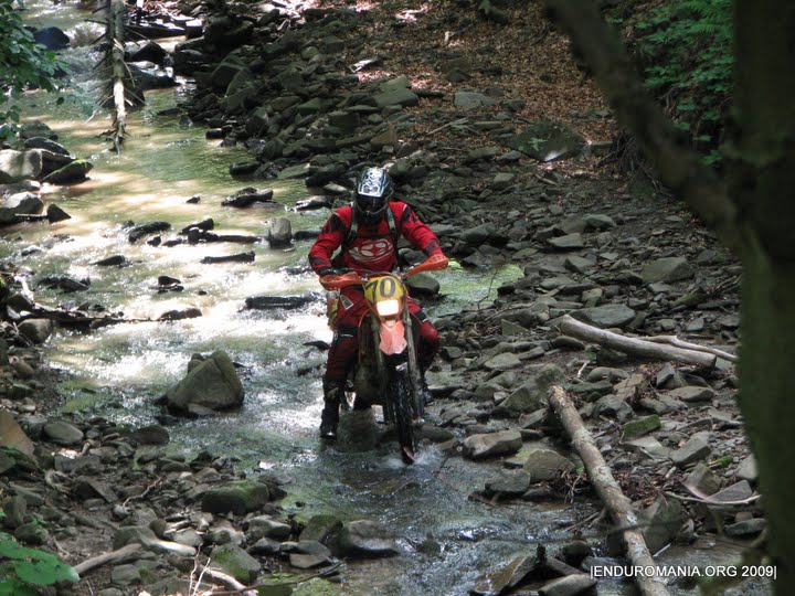 EnduroMania bieszczady strumien