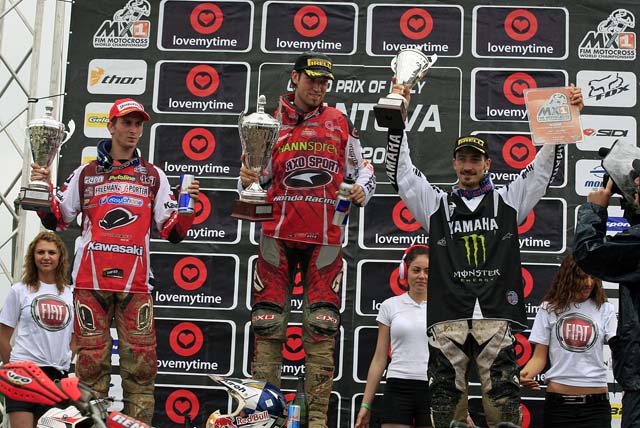 MX1 podium