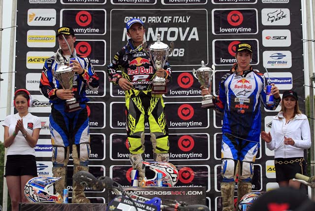 MX2 podium