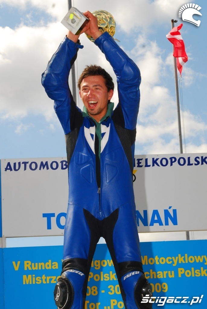 Krzysztof Depta na szczycie podium