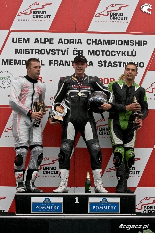 Piotr Betley podium Brno