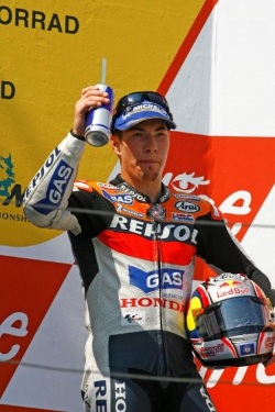 Drugie podium Haydena z rzedu foto Honda 8 1