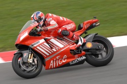 Nie tylko Stoner krytykowal nowy nierowny asfalt Foto Ducati 3 1