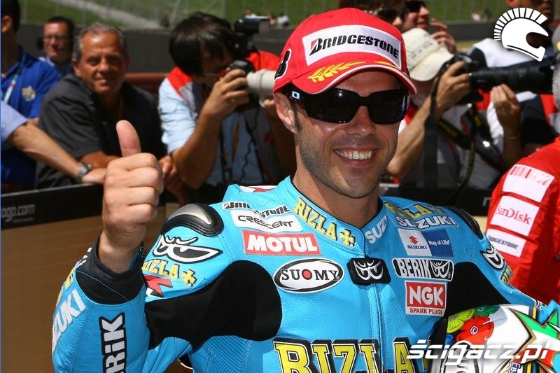 Capirossi thumb up