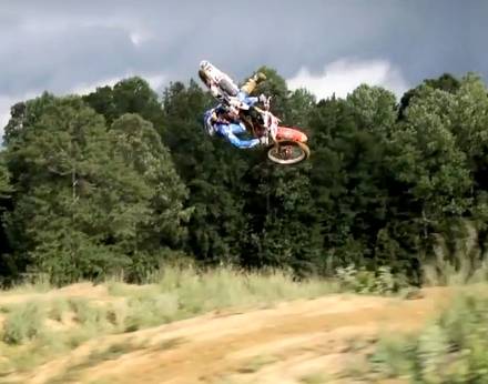 mega whip moto3 film z