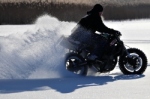 Jazda w sniegu motocyklem