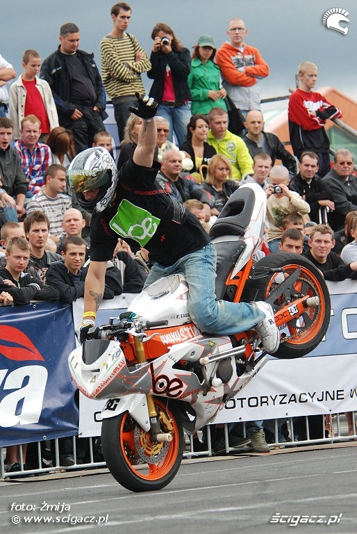 Janis Rozitis stunt rider