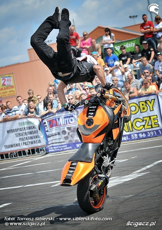 Pokaz polfinal StuntGP 2011