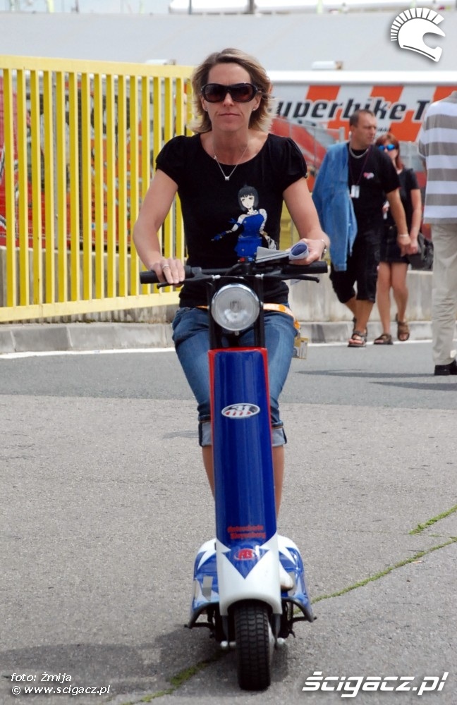 World Superbike Brno dziewczyna