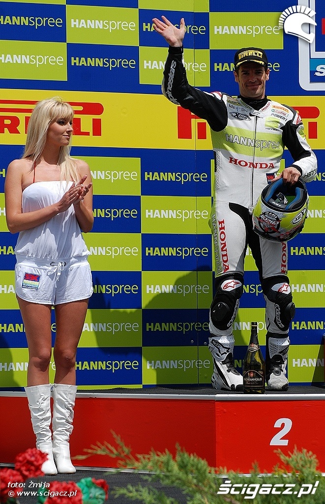 Carlos Checa podium Brno
