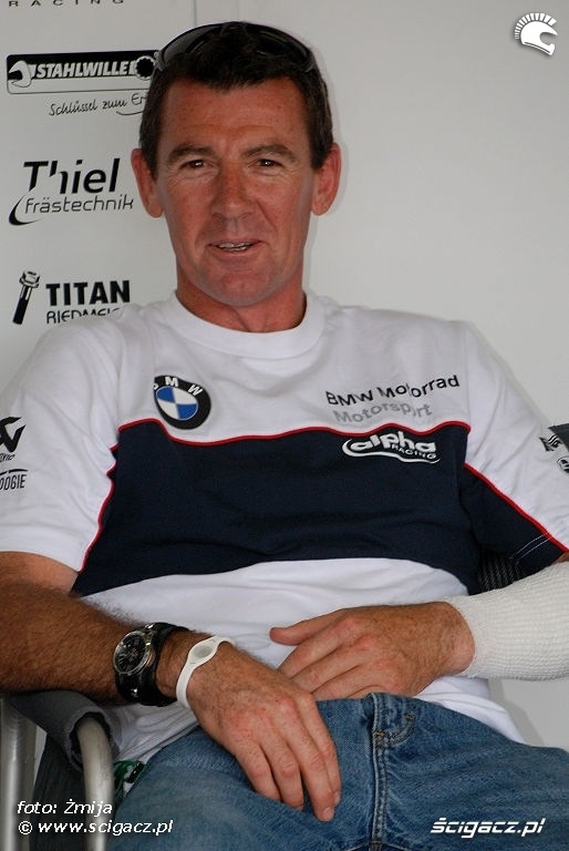 Troy Corser boksy BMW