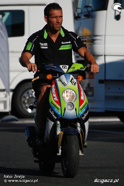 Sergio Escribano Kawasaki Motocard Team