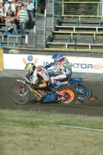 B 13 Zacieta walka o prowadzenie pomiedzy Crumpem a Zabikiem