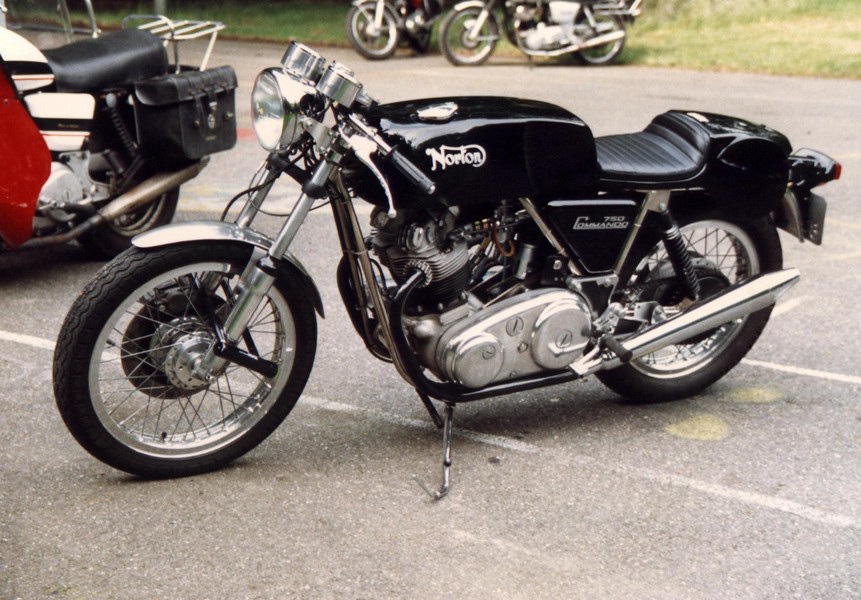 Norton Commando 750