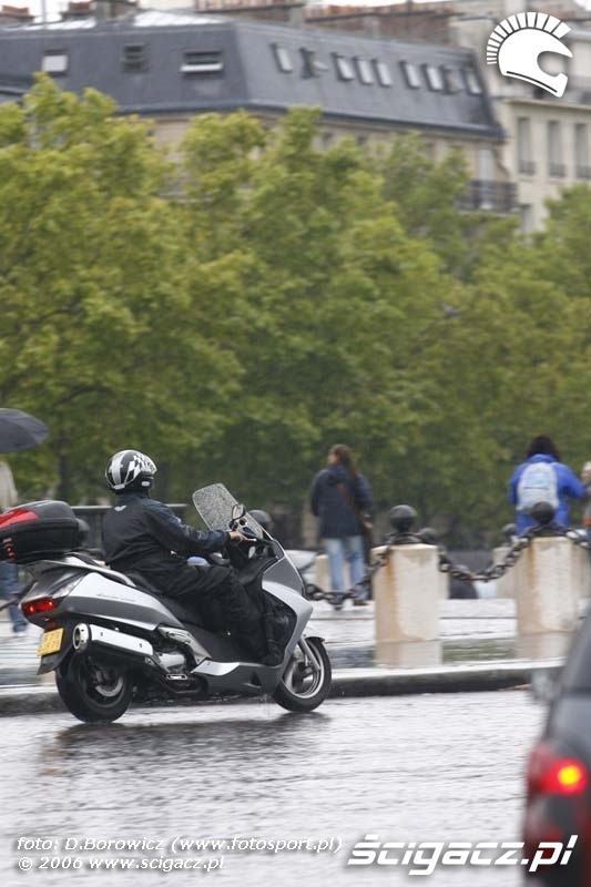 Paryskie motocykle 101