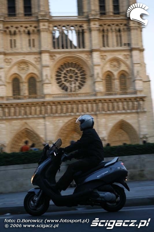 Paryskie motocykle 194