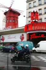 Paryskie motocykle i wiatrak 061