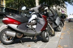 Paryskie motocykle skutery w rzedzie 010