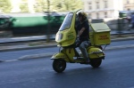 Paryskie motocykle zolty skuter dostawczy 026