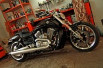 prawy bok garaz Harley Davidson V Rod Muscle