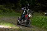 poza asfaltem Scrambler Ducati Icon