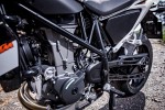 Nowy KTM 690 Duke 2016 silnik standard