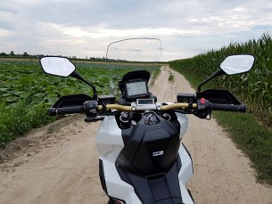 Honda XADV za sterami