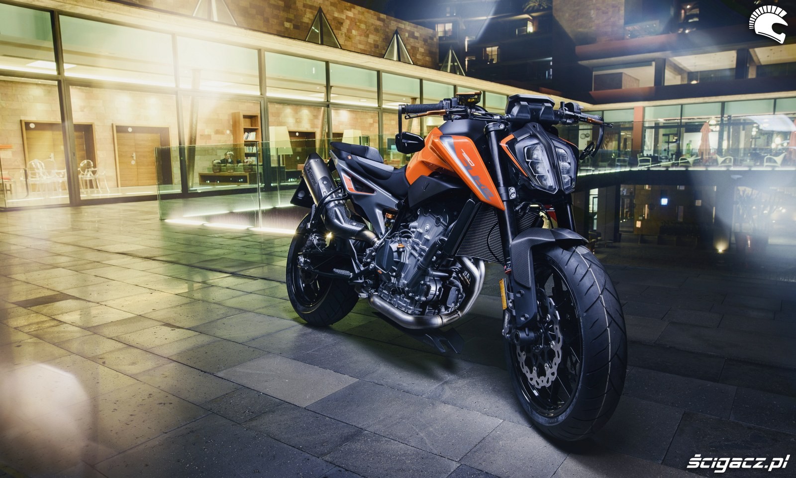 РћР±РѕРё KTM Duke 790