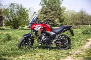 Honda CB500X test motocykla 2019 statyka