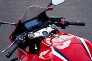 Honda CBR650R 2019 statyka 18